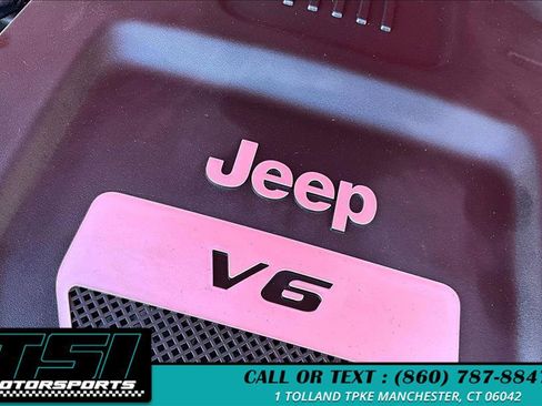 Used 2015 Jeep Wrangler Unlimited Sport w/ Quick Order Package 24S AWD/4WD image 32