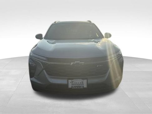 Used 2024 Chevrolet Trax RS w/ Driver Confidence Package FWD image 7