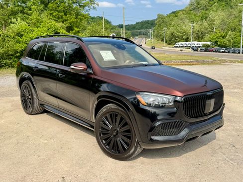 Used 2023 Mercedes-Benz Maybach GLS 600 4MATIC image 1