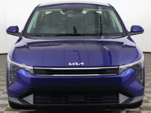 Used 2025 Kia K4 LXS image 9