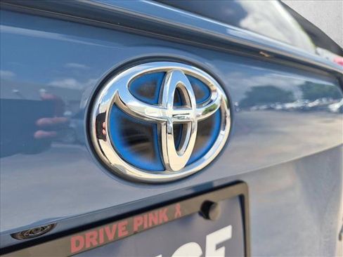 Used 2022 Toyota RAV4 SE AWD/4WD image 15