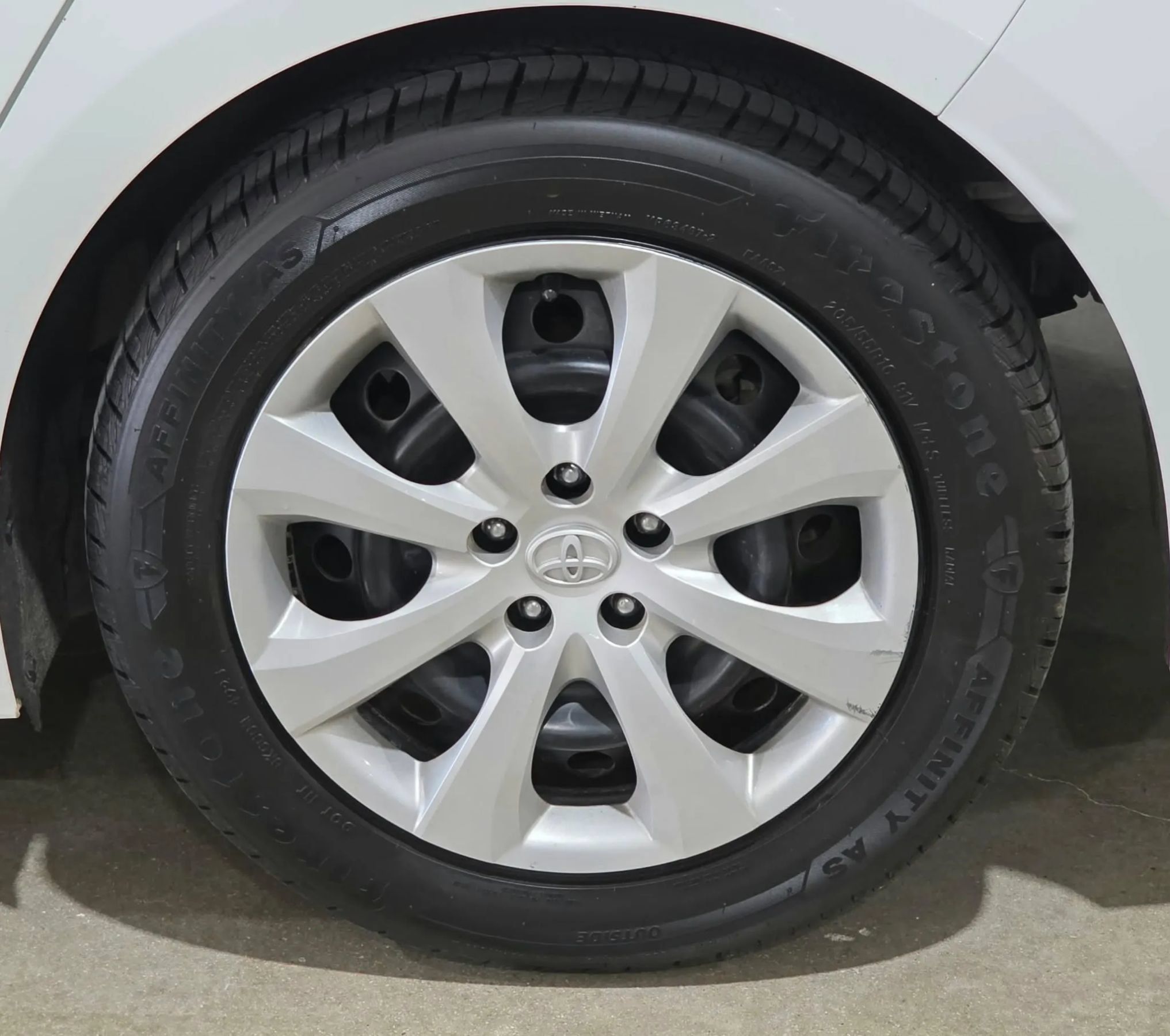 Used 2021 Toyota Corolla LE w/ Carpet Mat Package (TMS) FWD image 27