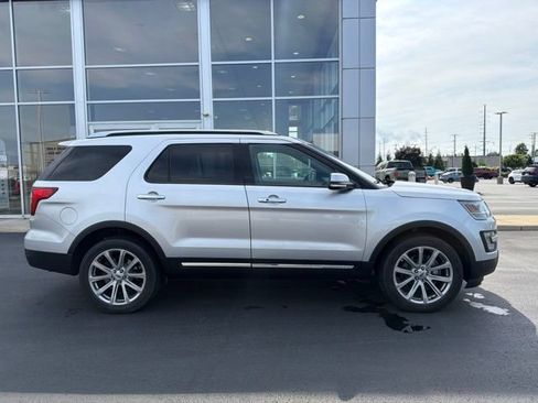 Used 2017 Ford Explorer Limited AWD/4WD image 9
