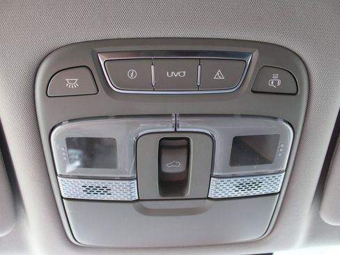 Used 2020 Kia Telluride S FWD image 17