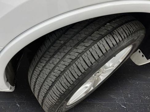 Used 2024 Dodge Durango GT image 39