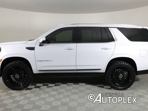 Used 2026 GMC Yukon Denali Ultimate AWD/4WD image 8