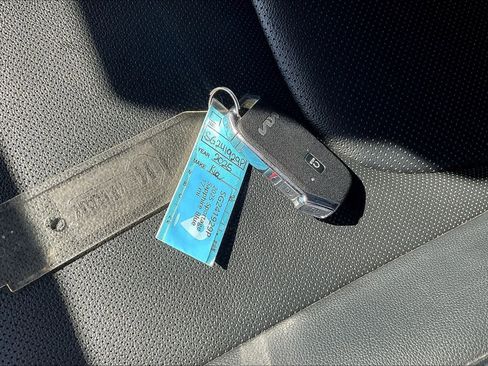 Certified 2025 Kia Sportage EX image 19