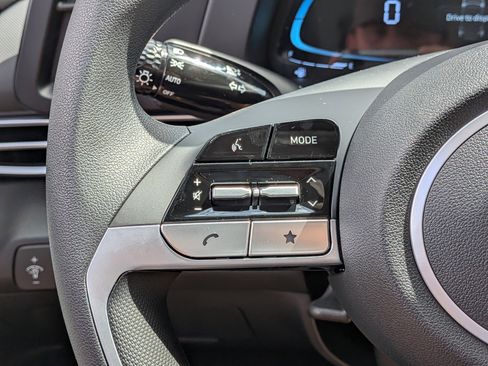 New 2026 Hyundai Elantra SE FWD image 23