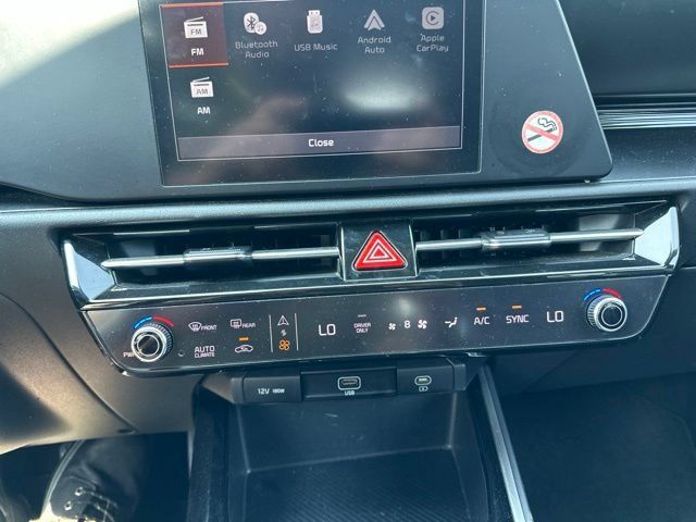 Certified 2023 Kia Niro LX FWD image 33