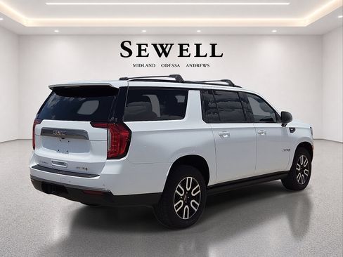 Used 2023 GMC Yukon XL AT4 w/ Max Trailering Package AWD/4WD image 4