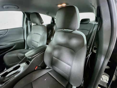 Used 2021 Chevrolet Malibu LT FWD image 19