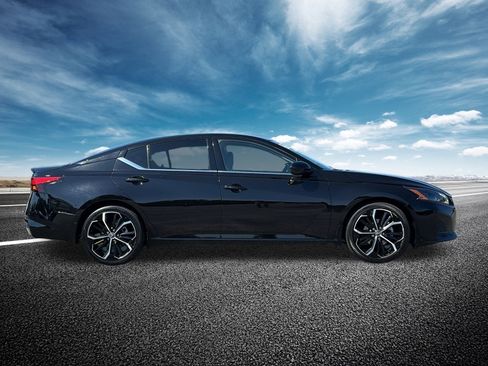 Used 2023 Nissan Altima 2.5 SR image 31