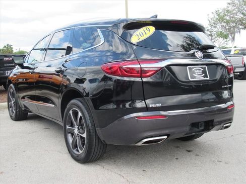 Used 2019 Buick Enclave Essence w/ LPO, Sport Appearance Package FWD image 5