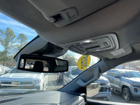 Used 2025 GMC Sierra 1500 SLT w/ SLT Premium Plus Package image 25