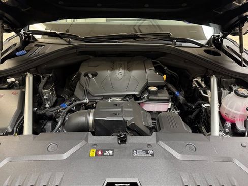 Used 2026 Genesis GV70 2.5T Select image 27