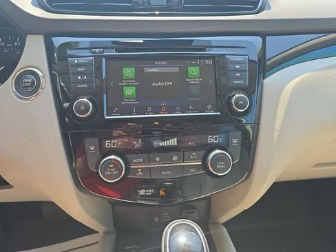 Used 2022 Nissan Rogue Sport SL w/ Premium Package FWD image 14
