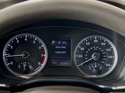 Used 2019 Hyundai Santa Fe SE AWD/4WD image 13