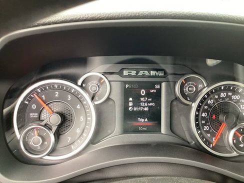 New 2026 RAM 2500 Tradesman w/ Chrome Appearance Group AWD/4WD image 18