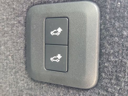 Used 2018 Land Rover Range Rover Sport HSE Dynamic AWD/4WD image 8