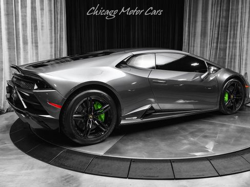 Used 2022 Lamborghini Huracan EVO RWD image 5