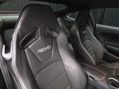 Used 2020 Ford Mustang GT Premium w/ GT Performance Package RWD image 33