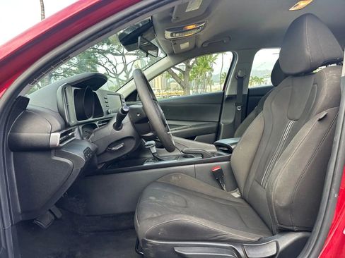 Used 2023 Hyundai Elantra SEL FWD image 8