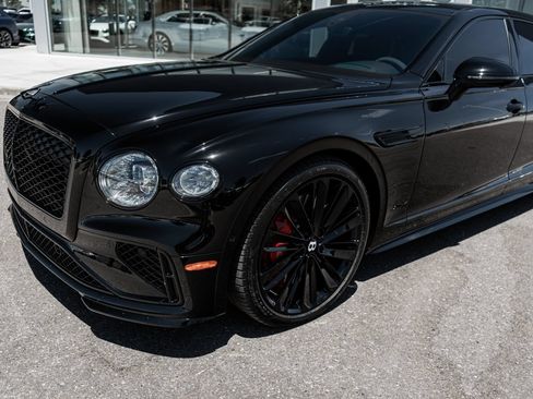 Certified 2025 Bentley Flying Spur Plug-In Hybrid AWD/4WD image 19