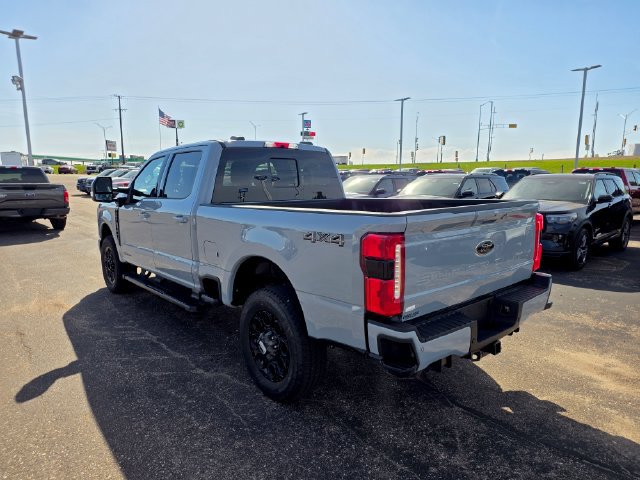 Used 2026 Ford F350 Lariat w/ Black Appearance Package AWD/4WD image 5