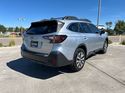 Used 2020 Subaru Outback AWD/4WD image 8