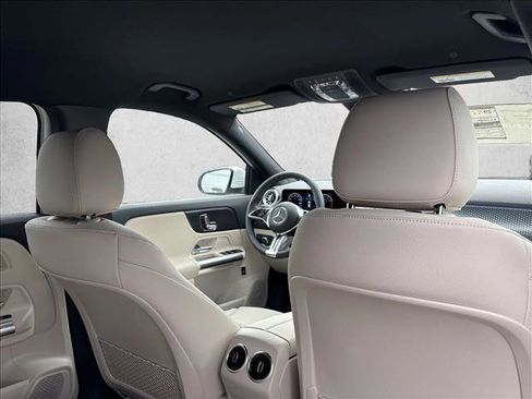 Certified 2025 Mercedes-Benz GLA 250 image 22