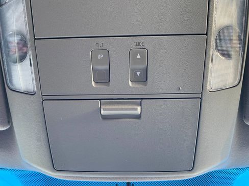 Used 2008 Toyota Sequoia Limited image 19