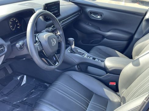 Used 2024 Honda HR-V EX-L image 10
