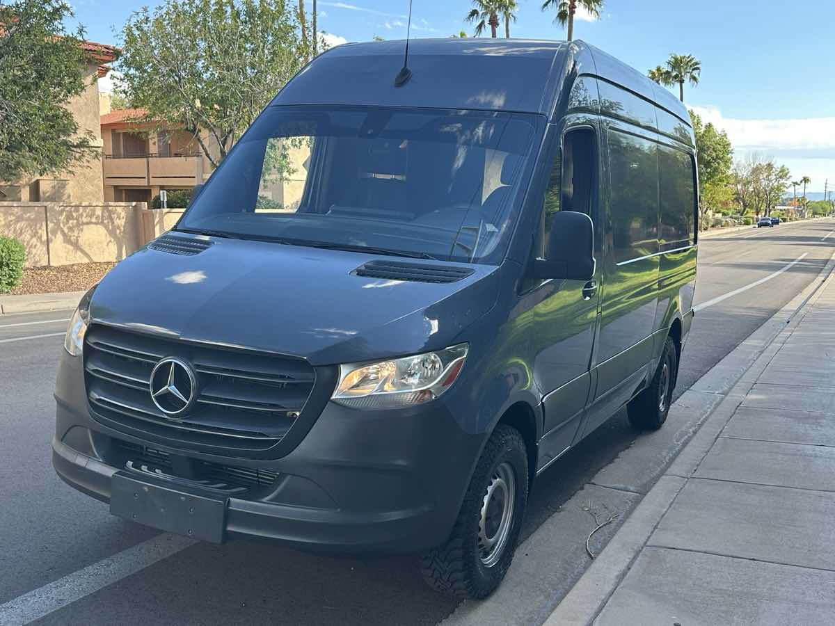 Used 2019 Mercedes-Benz Sprinter 144 image 4