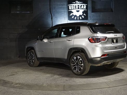 Used 2023 Jeep Compass Limited AWD/4WD image 4