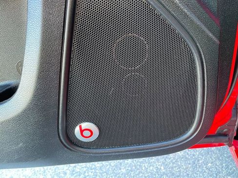 Used 2017 Dodge Charger R/T w/ Plus Group image 31