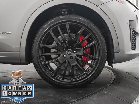 Used 2020 Maserati Levante S GranSport image 34