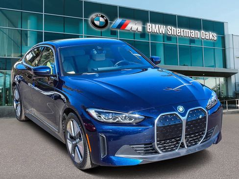 Certified 2023 BMW i4 eDrive40 w/ Premium Package image 3