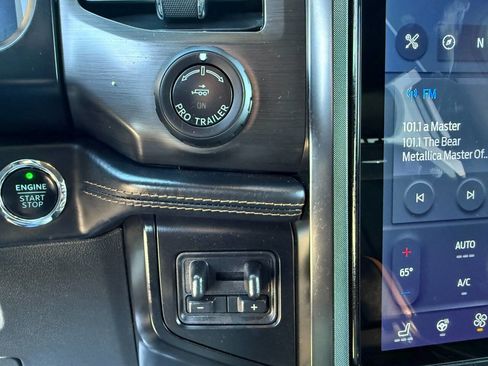 Used 2023 Ford Expedition Platinum image 50