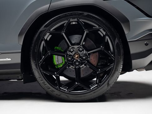 Used 2024 Lamborghini Urus Performante image 23