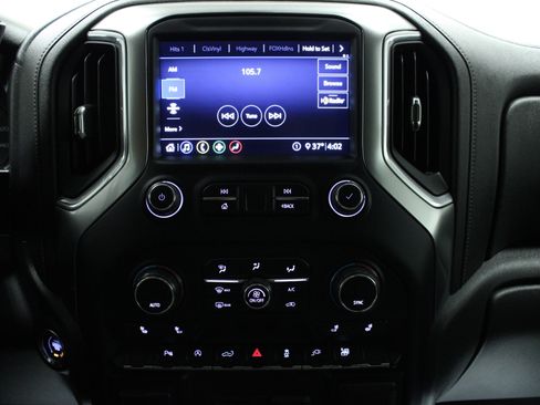 Used 2020 Chevrolet Silverado 1500 LT w/ All-Star Edition image 22