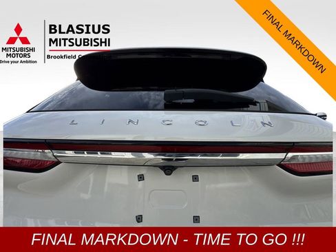 Used 2022 Lincoln Corsair AWD w/ Premium Package image 38