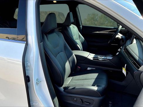 Used 2025 INFINITI QX60 Luxe w/ Black Edition image 7