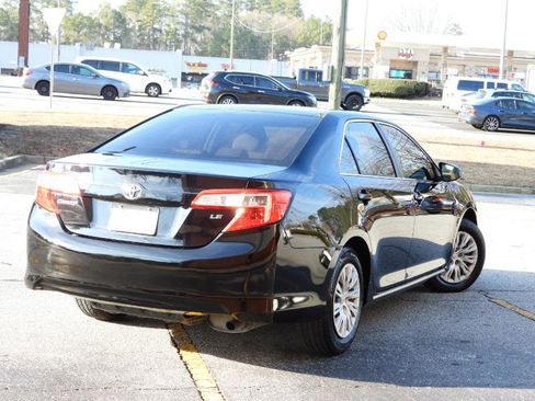 Used 2012 Toyota Camry LE image 4