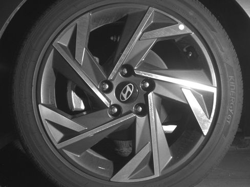 Used 2025 Hyundai Elantra SEL FWD image 12