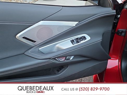 Used 2021 Chevrolet Corvette 2LT w/ Engine Appearance Package image 13