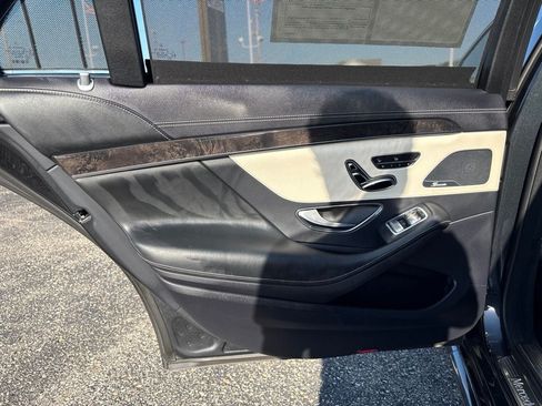 Used 2018 Mercedes-Benz S 560 Sedan image 39