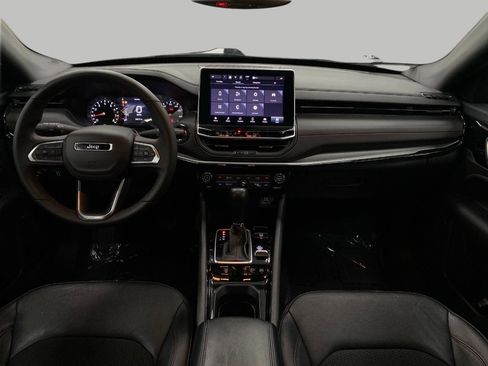 Used 2025 Jeep Compass Trailhawk w/ Trailer Tow Group image 21