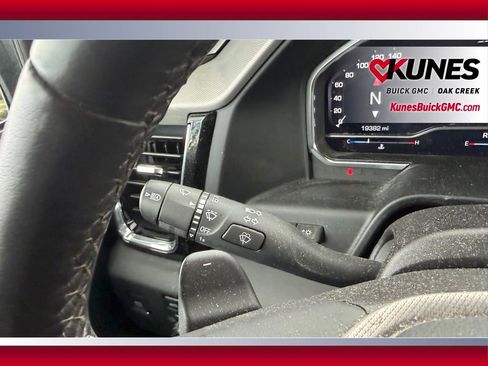 Used 2024 GMC Sierra 1500 Denali AWD/4WD image 18