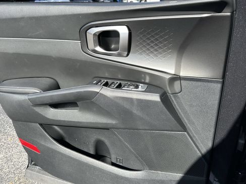 Used 2022 Kia Sorento S FWD image 26
