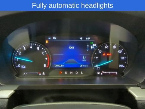 Used 2023 Ford Explorer XLT AWD/4WD image 12